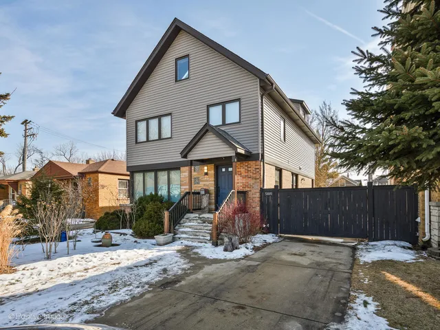 $815,000 | 5881 North Central Avenue, Chicago, IL 60646