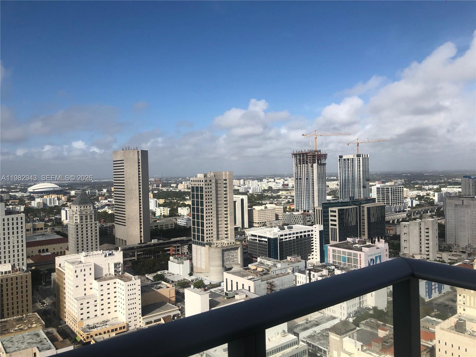 151 Southeast 1st Street, Unit PH10 Miami, FL 33131 - Photo 27 of 71