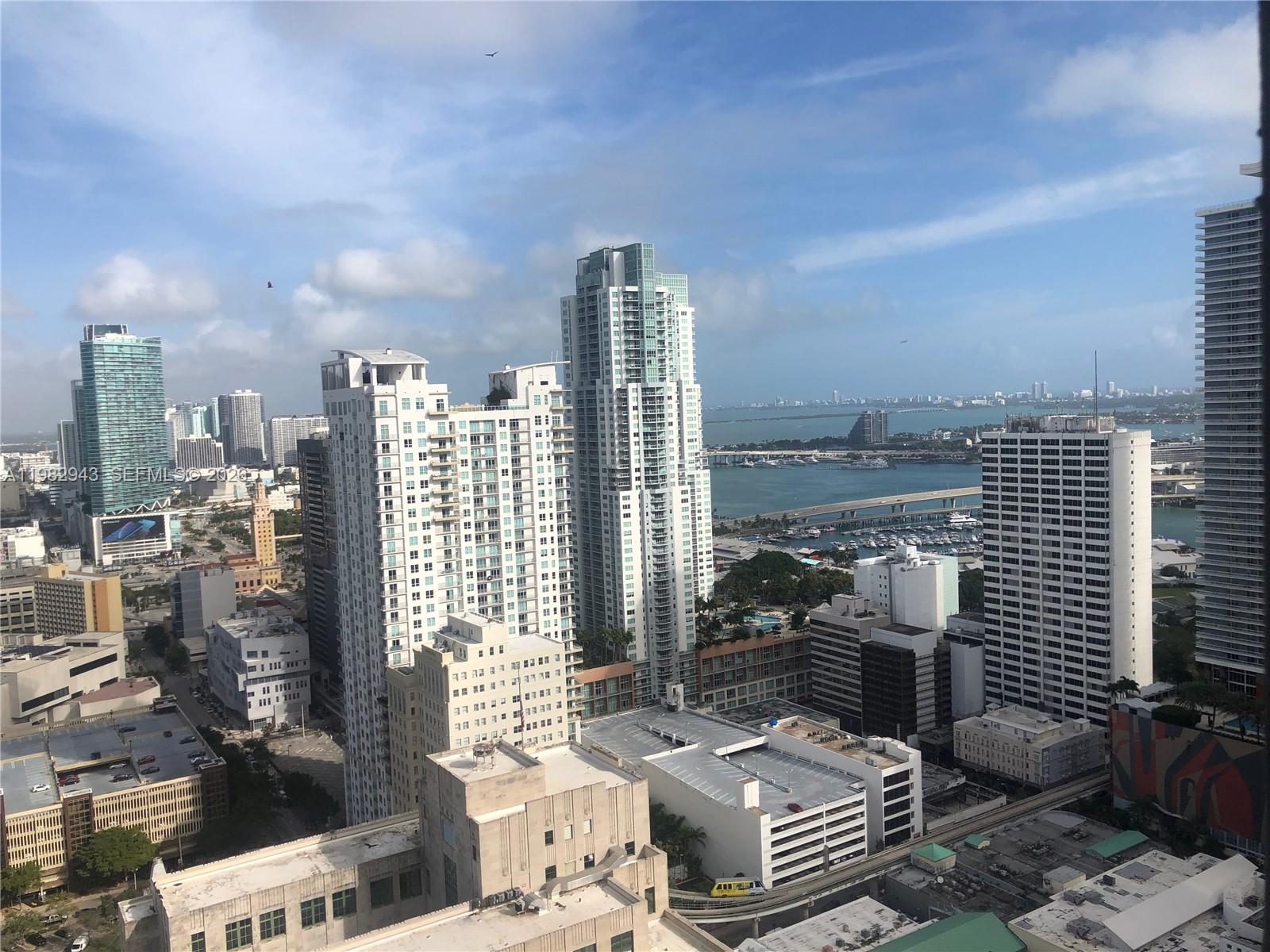 151 Southeast 1st Street, Unit PH10 Miami, FL 33131 - Photo 3 of 71