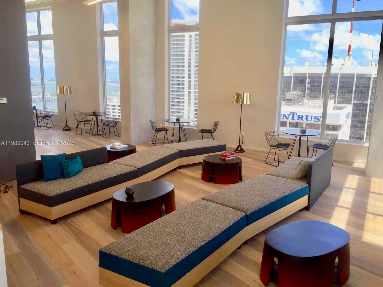 151 Southeast 1st Street, Unit PH10 Miami, FL 33131 - Photo 52 of 71