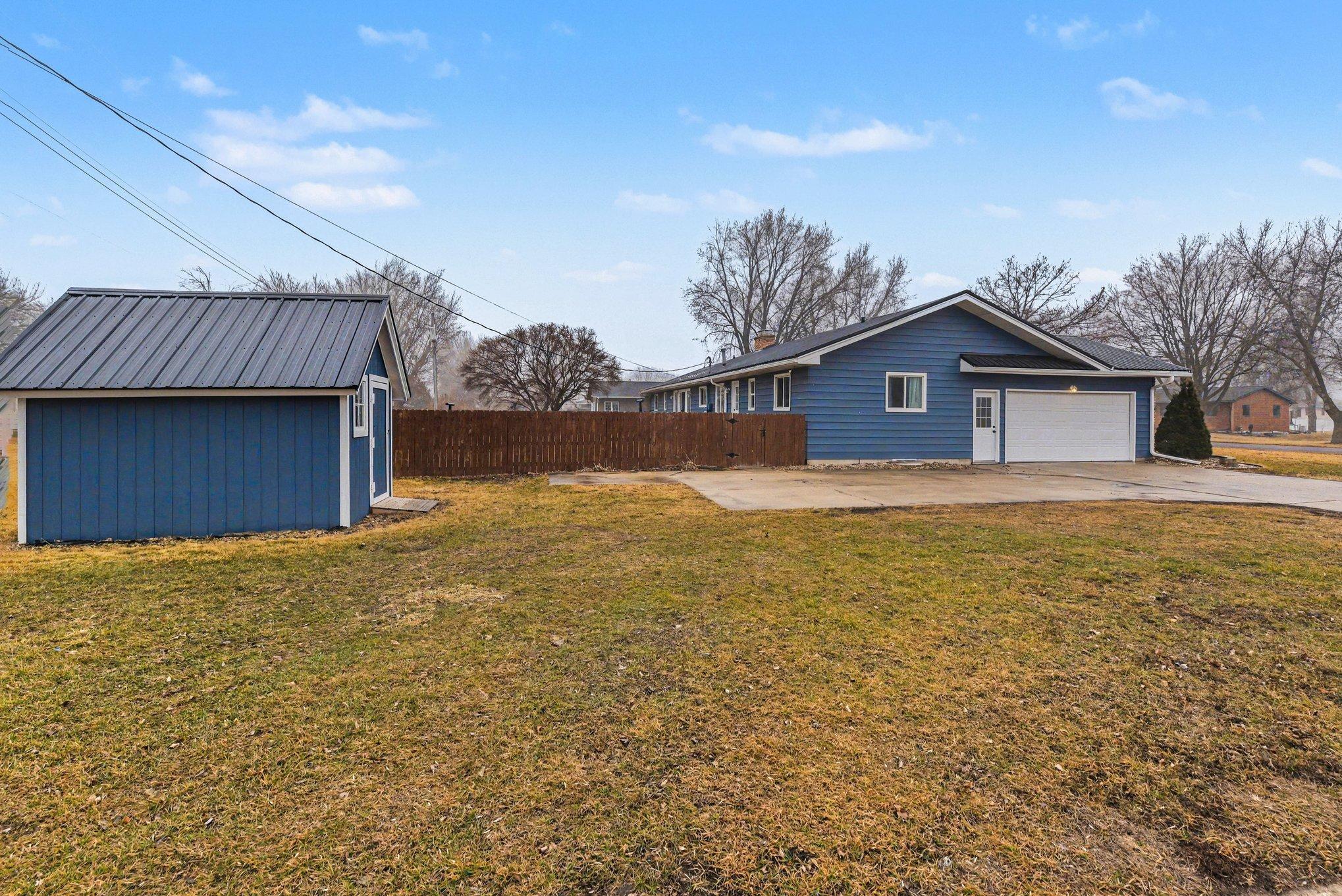 801 6th Avenue Southeast Pipestone, MN 56164 - Photo 36 of 37