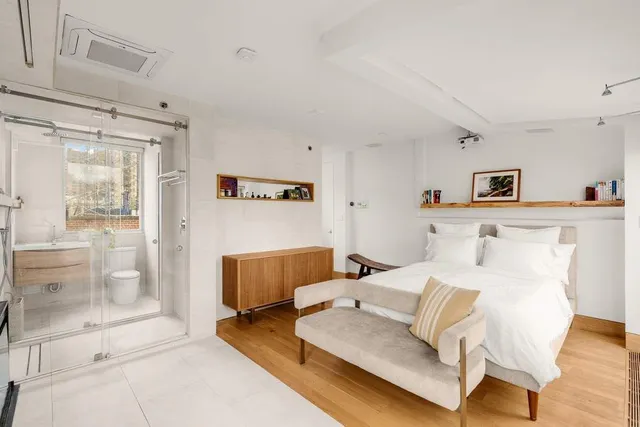 $20,065,000 | 16 Minetta Lane | Greenwich Village