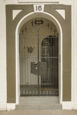 $20,065,000 | 16 Minetta Lane | Greenwich Village