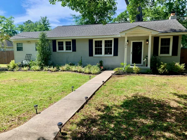 $2,500 | 1384 Joy Avenue, Charleston, SC 29407