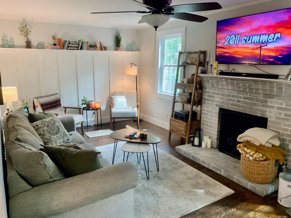 $2,500 | 1384 Joy Avenue, Charleston, SC 29407