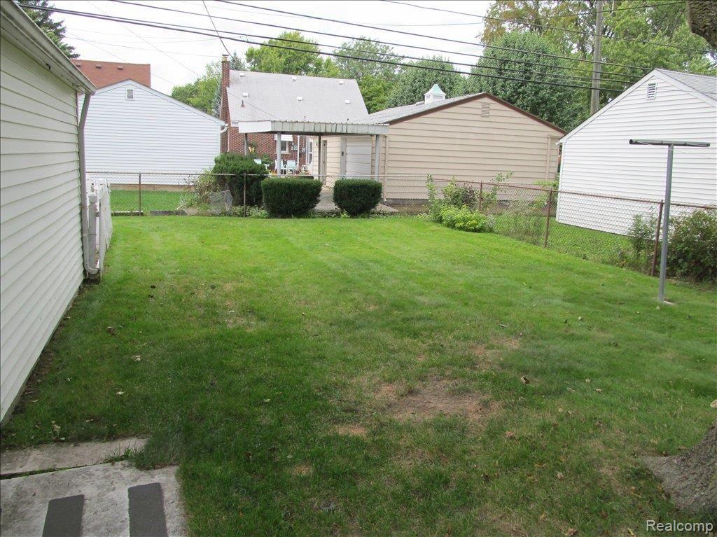 1508 South Gulley Road Dearborn Heights, MI 48125 - Photo 3 of 21 IMG_0260