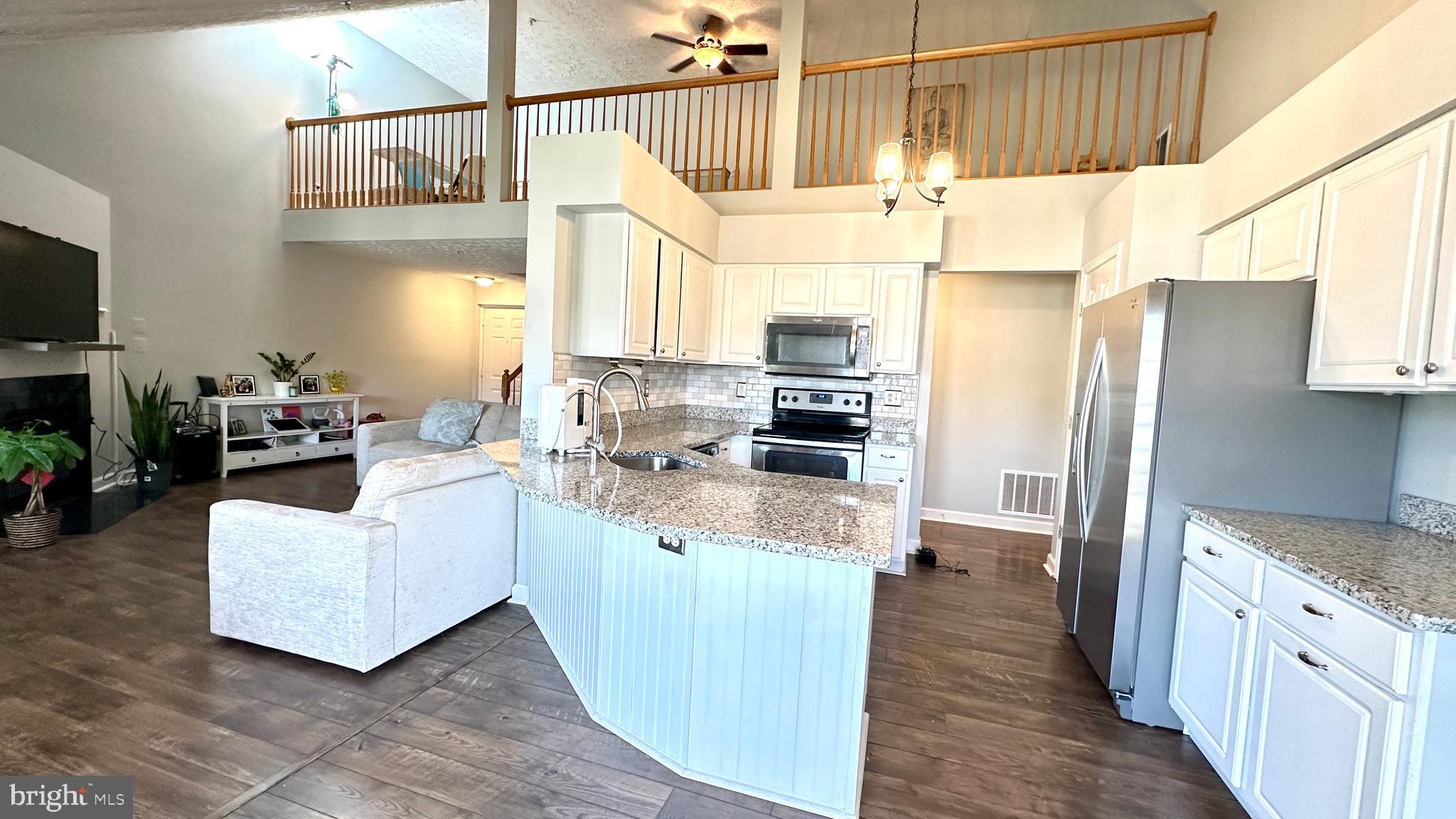 6341 Springwater Terrace, Unit 9402 Frederick, MD 21701 - Photo 9 of 32