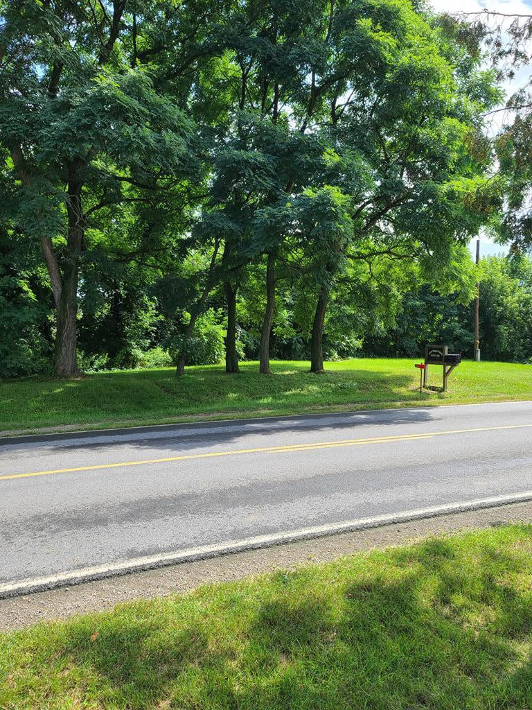 434 River Road Peru, NY 12972 - Photo 2 of 7 Gallery Image 2