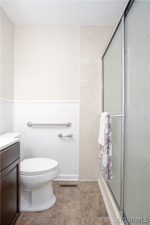 2533 Warner Road Petersburg, VA 23805 - Photo 24 of 50 Hall Bathroom