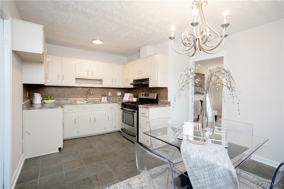 2533 Warner Road Petersburg, VA 23805 - Photo 29 of 50 Eat-in Kitchen