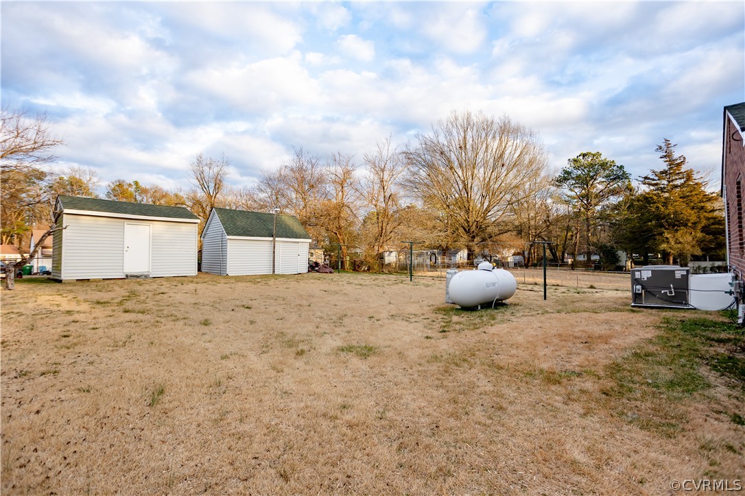 2533 Warner Road Petersburg, VA 23805 - Photo 45 of 50 Backyard