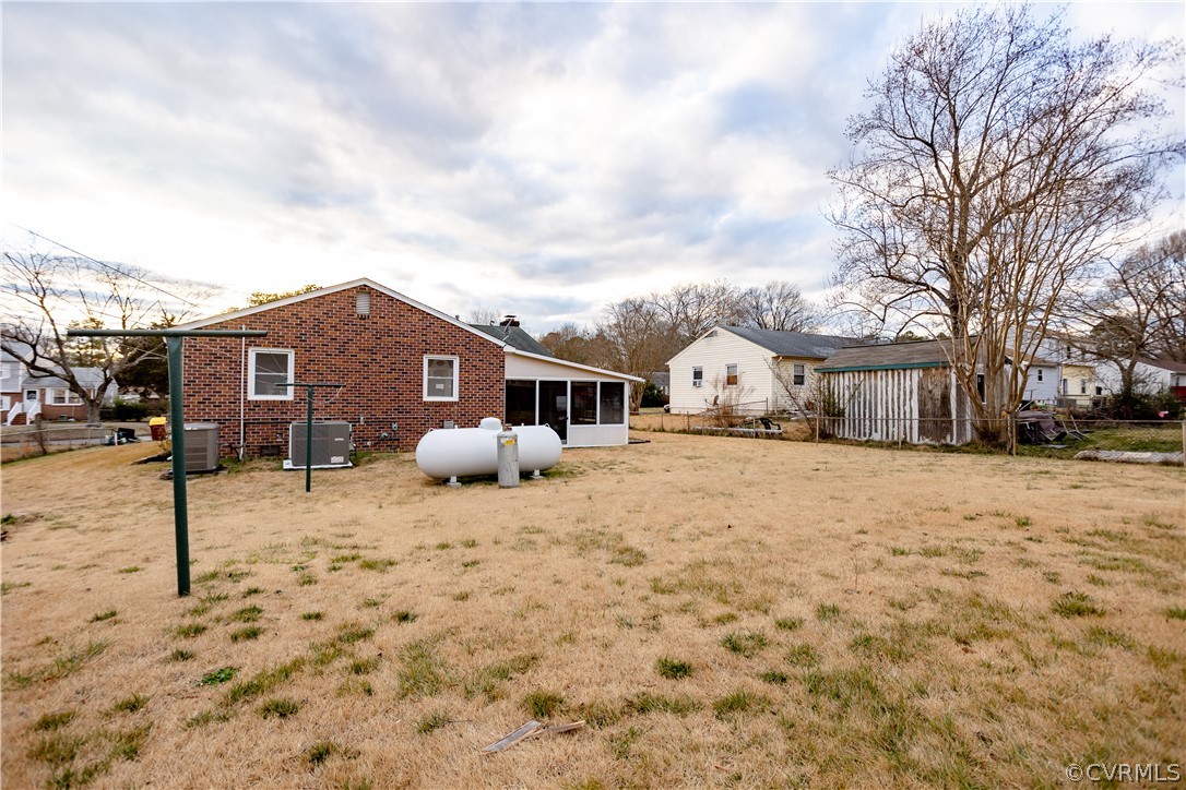 2533 Warner Road Petersburg, VA 23805 - Photo 48 of 50 Backyard
