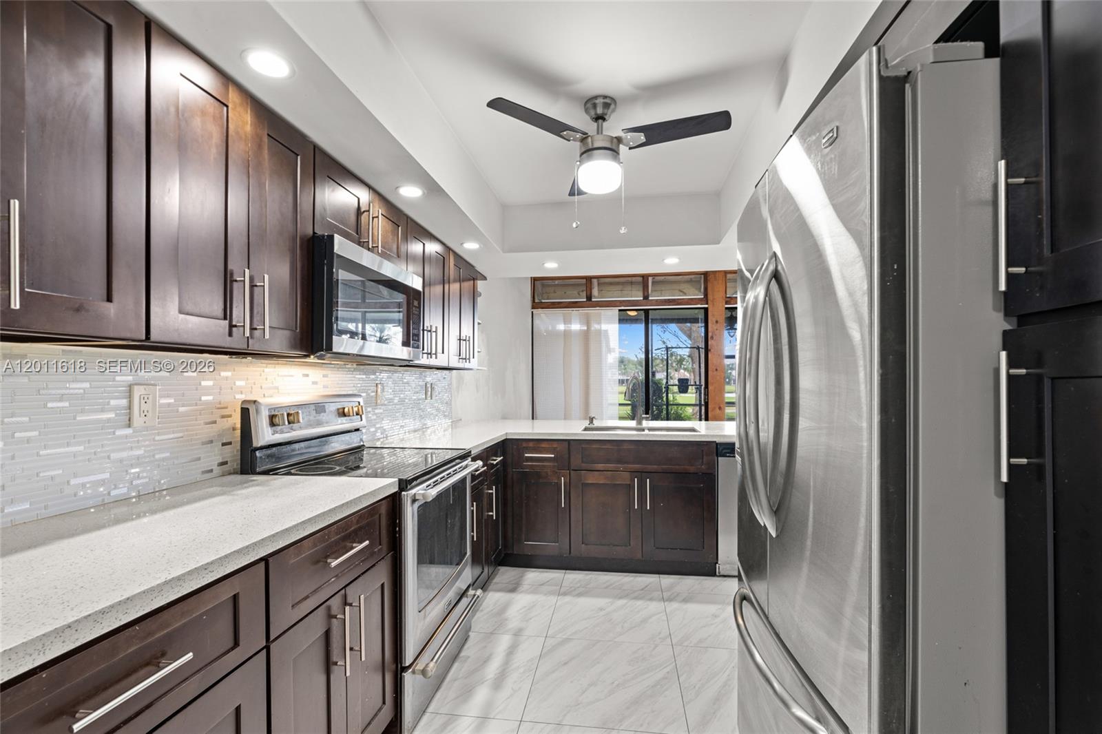 1391 West Fairway Road Pembroke Pines, FL 33026 - Photo 15 of 44