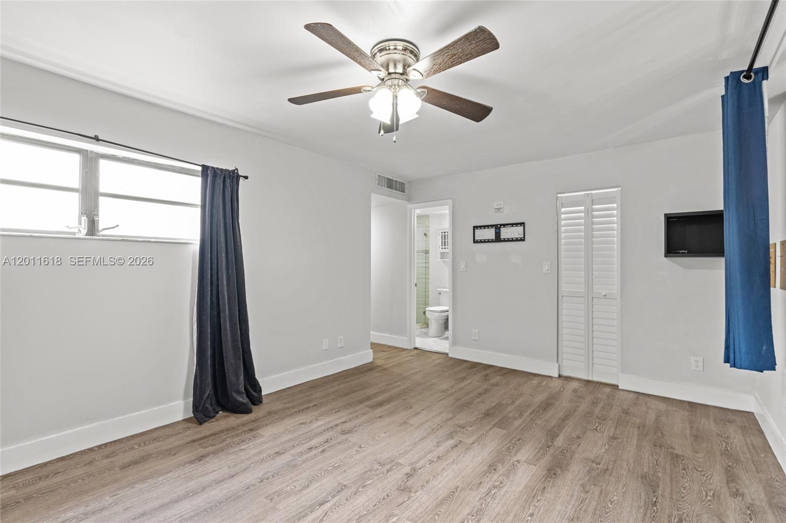 1391 West Fairway Road Pembroke Pines, FL 33026 - Photo 21 of 44