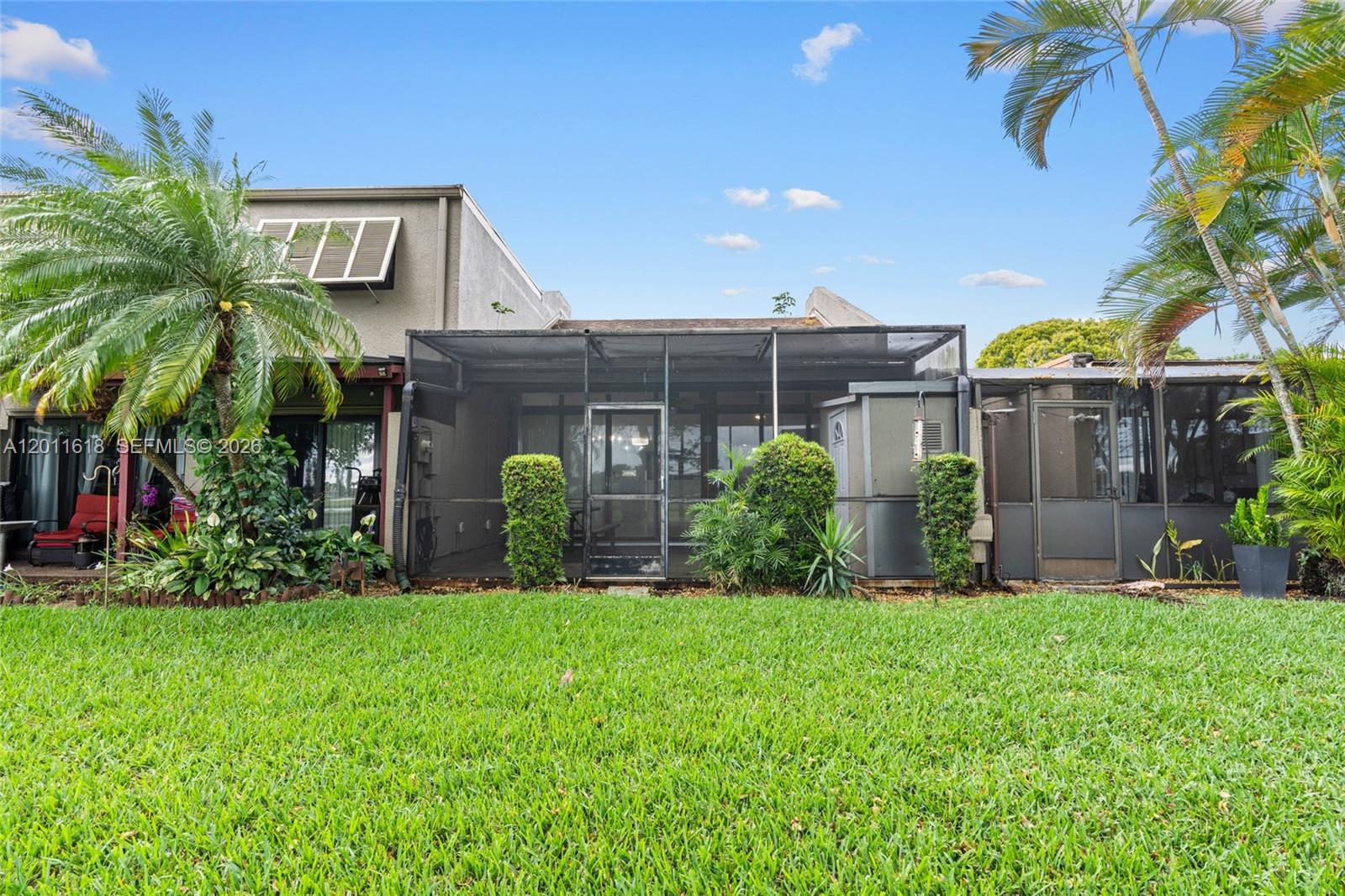 1391 West Fairway Road Pembroke Pines, FL 33026 - Photo 28 of 44