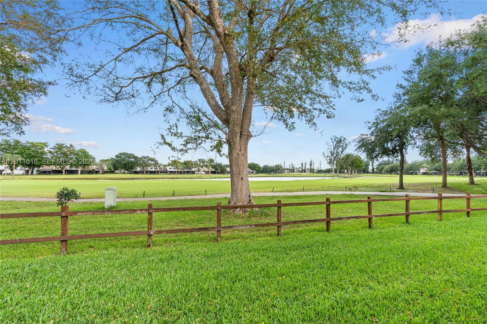 1391 West Fairway Road Pembroke Pines, FL 33026 - Photo 31 of 44