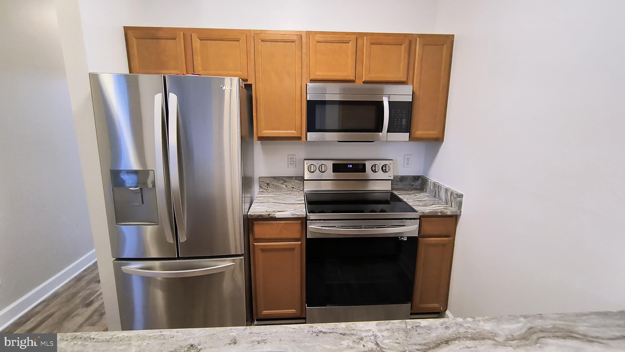 602 Moonglow Road, Unit 202 Odenton, MD 21113 - Photo 3 of 17 KITCHEN