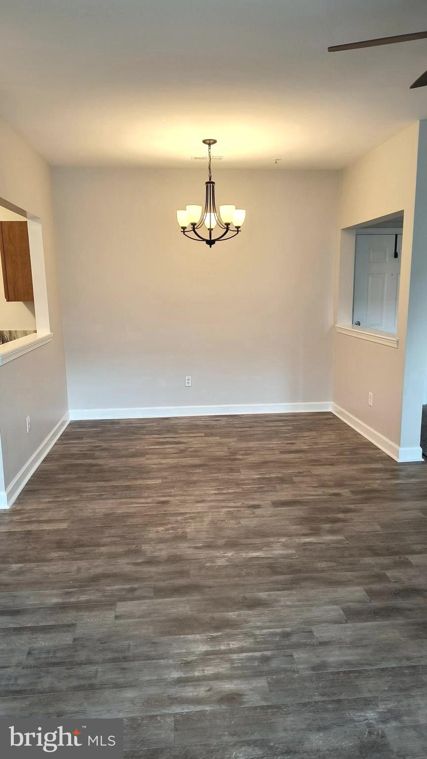 602 Moonglow Road, Unit 202 Odenton, MD 21113 - Photo 6 of 17 DINING ROOM
