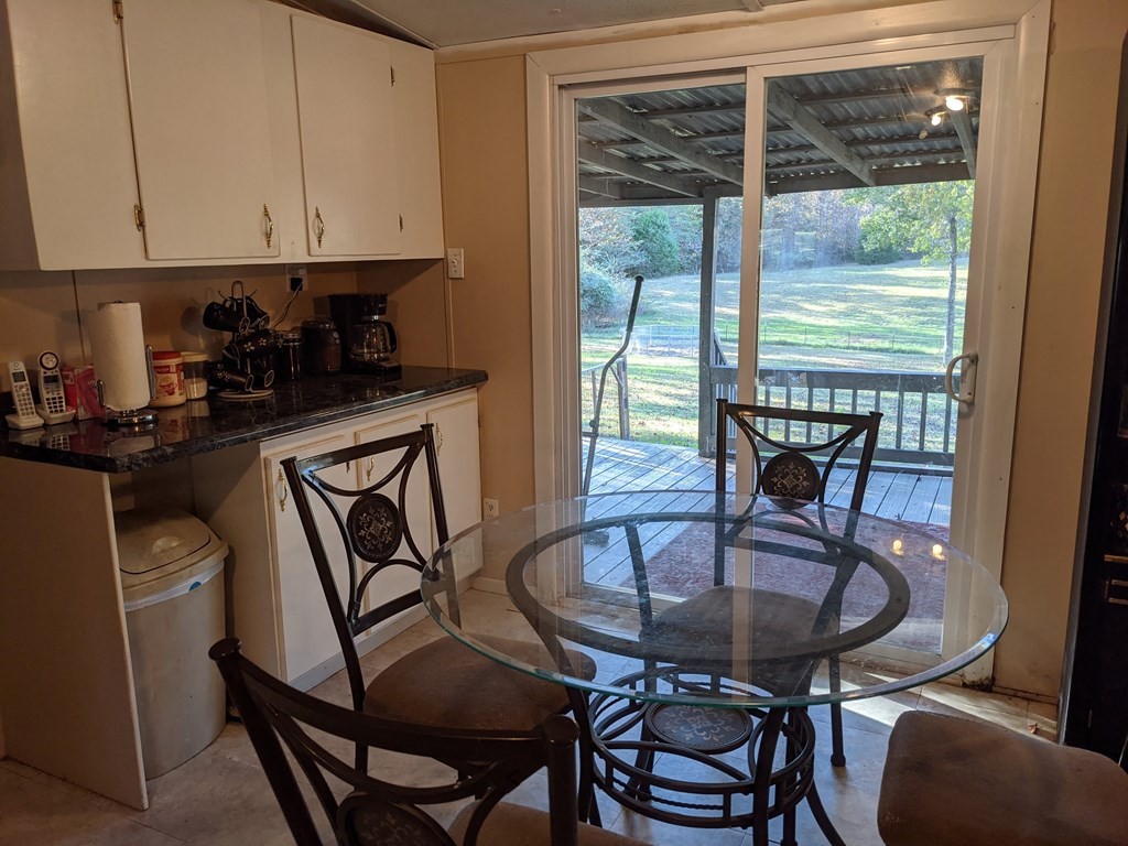 565 Groover Road Spring City, TN 37381 - Photo 4 of 33 Gallery Image 4
