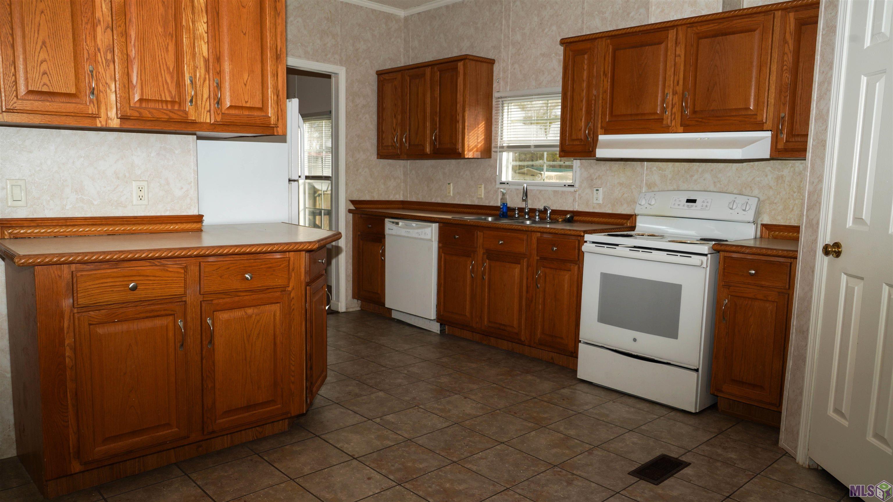 14255 Garcon Road Gonzales, LA 70737 - Photo 11 of 32 Gallery Image 11