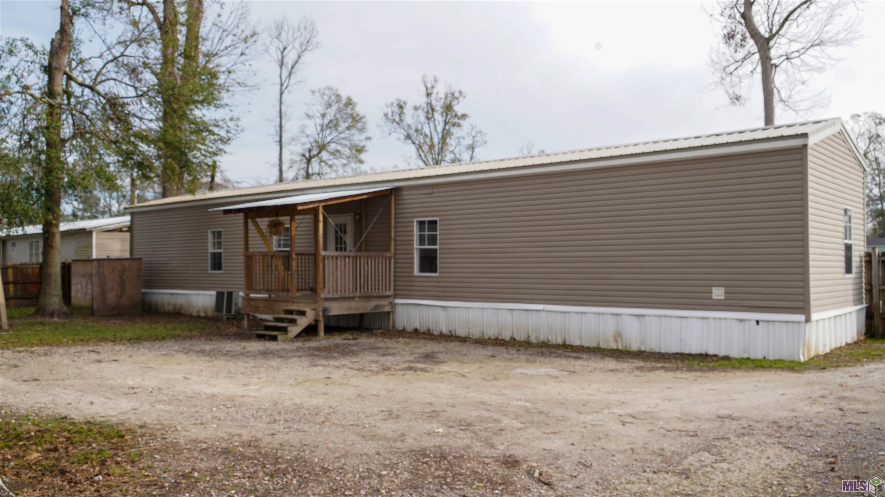 14255 Garcon Road Gonzales, LA 70737 - Photo 4 of 32 Gallery Image 4