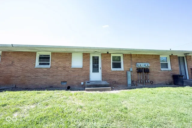 $850 | 2950 West Us 52, Unit 13, New Palestine, IN 46163
