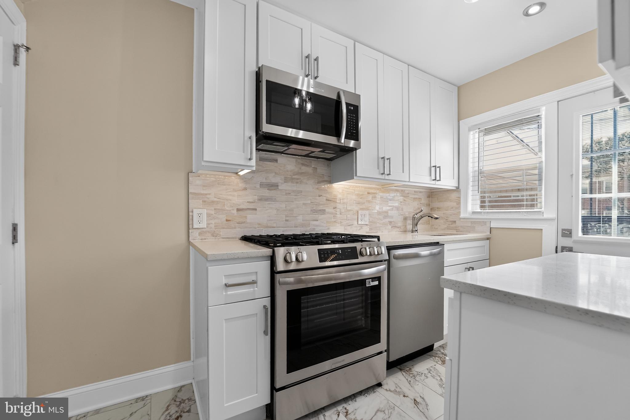 2128 Redthorn Road Baltimore, MD 21220 - Photo 5 of 30
