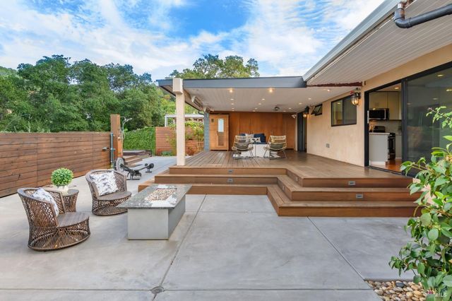 $899,000 | 19 Tarrant Court, San Rafael, CA 94903