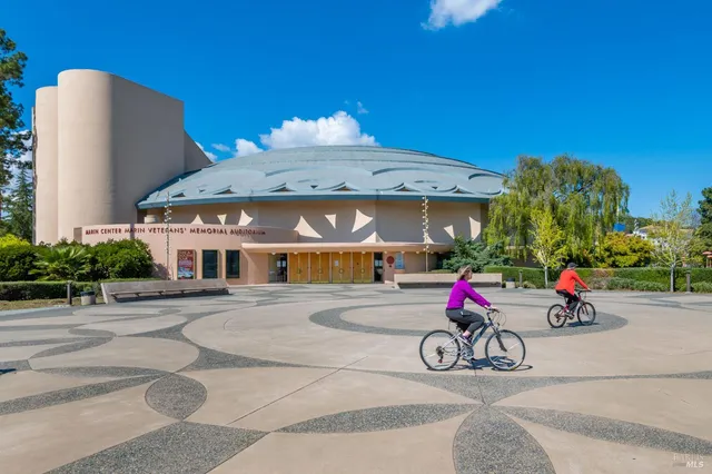 $899,000 | 19 Tarrant Court, San Rafael, CA 94903