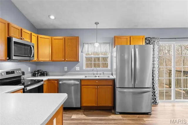 $240,000 | 223 North Cedar Bluff Drive, Valmeyer, IL 62295