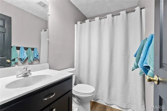 $240,000 | 223 North Cedar Bluff Drive, Valmeyer, IL 62295