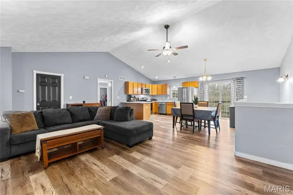 $230,000 | 223 North Cedar Bluff Drive, Valmeyer, IL 62295