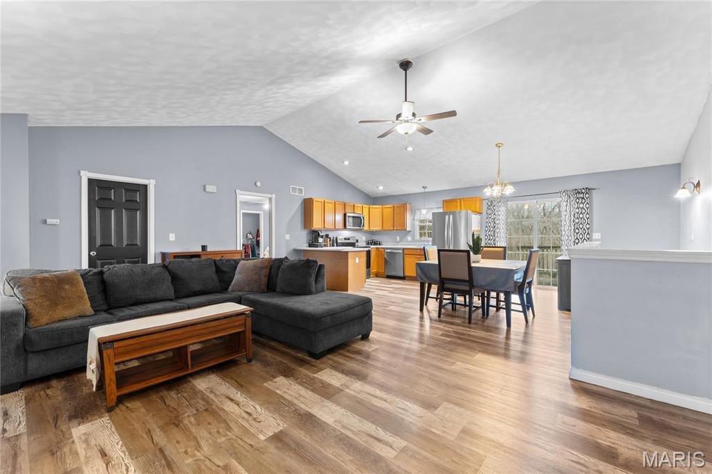 223 North Cedar Bluff Drive Valmeyer, IL 62295 - Photo 6 of 40