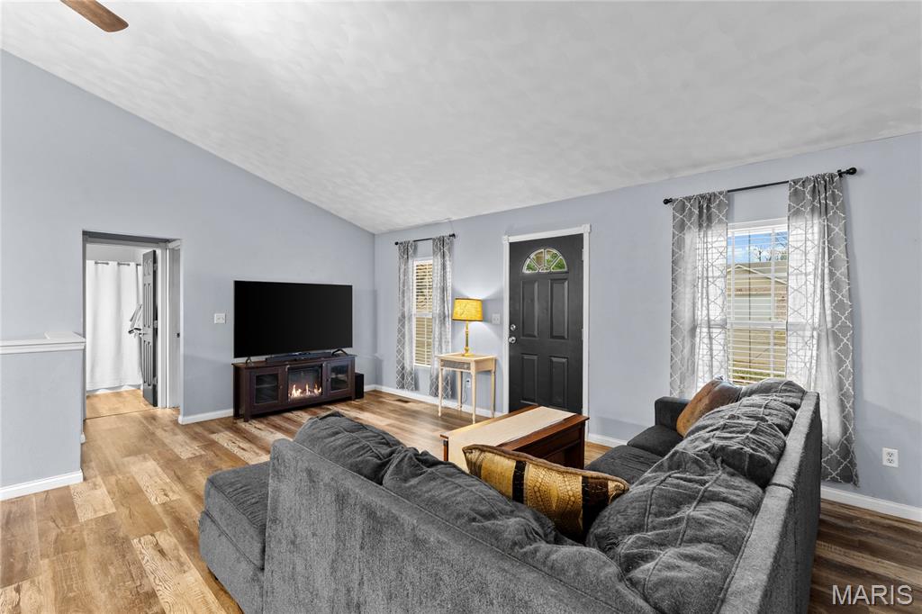 223 North Cedar Bluff Drive Valmeyer, IL 62295 - Photo 8 of 40