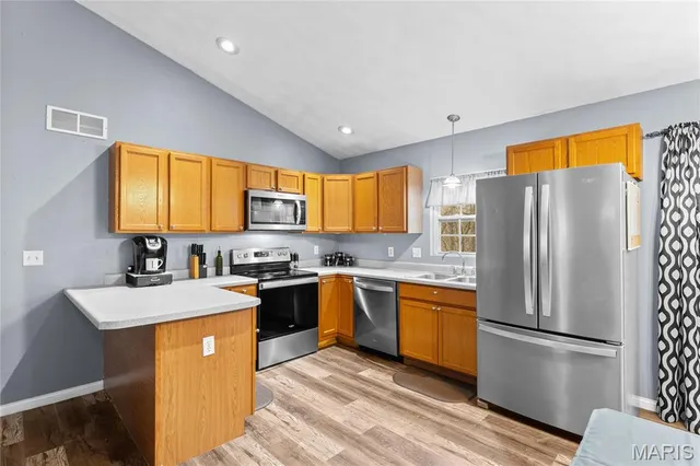 $240,000 | 223 North Cedar Bluff Drive, Valmeyer, IL 62295