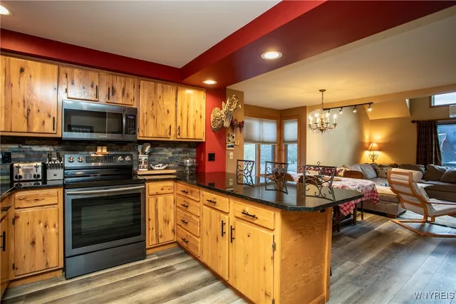 $444,900 | 127 Holiview, Ellicottville, NY 14731