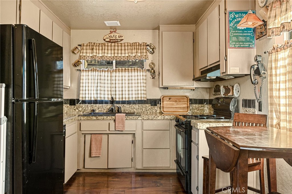 1256 Grass Valley Road Lake Arrowhead, CA 92352 - Photo 8 of 30