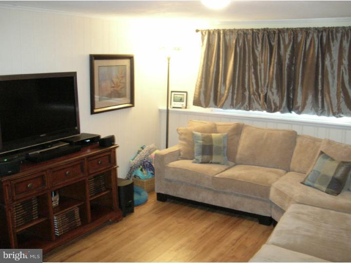 13 Bonnie Rae Drive Hamilton, NJ 08620 - Photo 10 of 20 Family Room