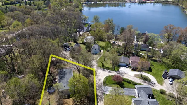 $295,000 | 6545 Hiller Avenue, Whitmore Lake, MI 48189