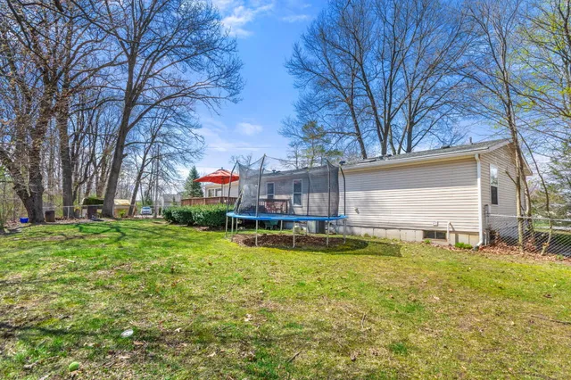 $295,000 | 6545 Hiller Avenue, Whitmore Lake, MI 48189