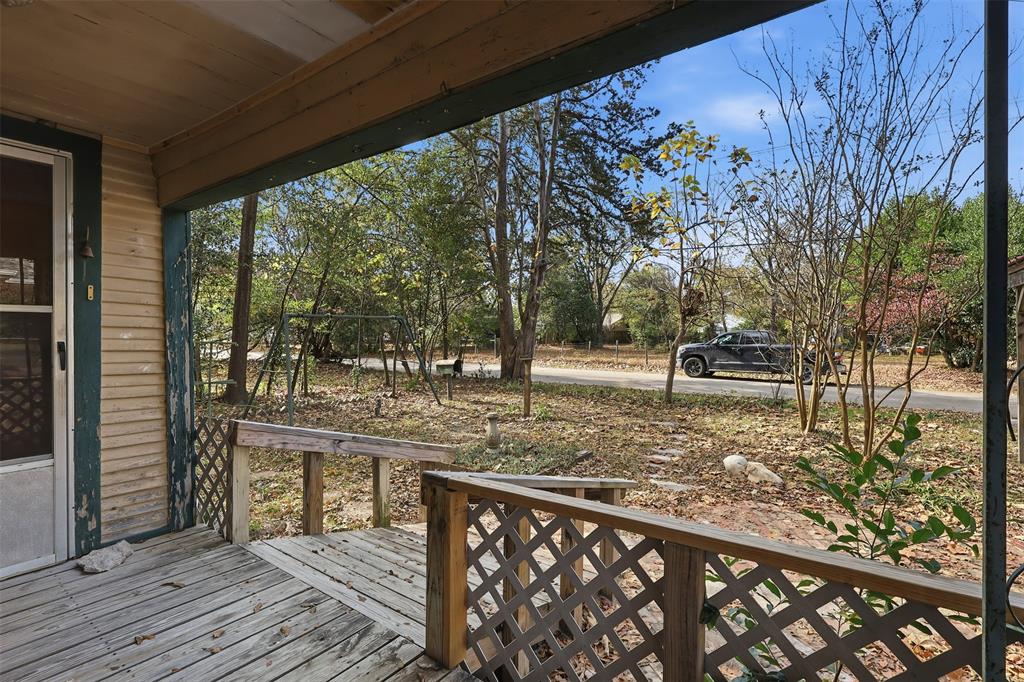409 North Henry Street Lindale, TX 75771 - Photo 4 of 21