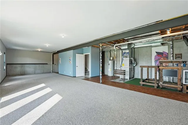 $557,500 | 7611 North Adrian Avenue, Kansas City, MO 64151