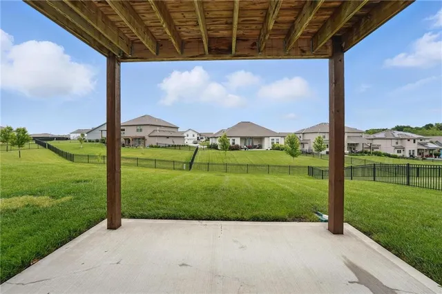 $557,500 | 7611 North Adrian Avenue, Kansas City, MO 64151