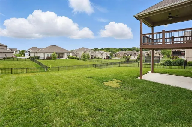 $557,500 | 7611 North Adrian Avenue, Kansas City, MO 64151