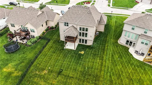 $557,500 | 7611 North Adrian Avenue, Kansas City, MO 64151