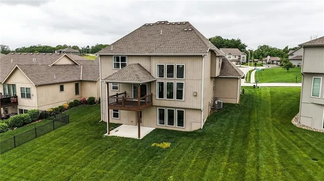 $557,500 | 7611 North Adrian Avenue, Kansas City, MO 64151