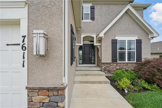 $557,500 | 7611 North Adrian Avenue, Kansas City, MO 64151