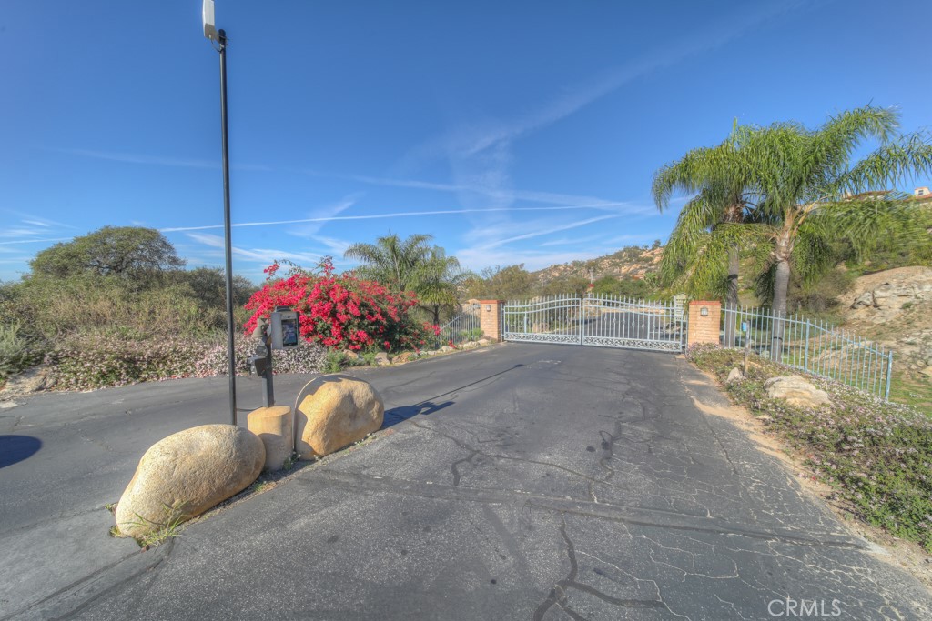 1991 Via Ladera Fallbrook, CA 92028 - Photo 50 of 69