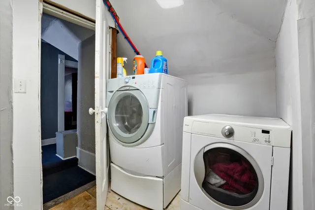 $280,000 | 518 North State Street, Greenfield, IN 46140