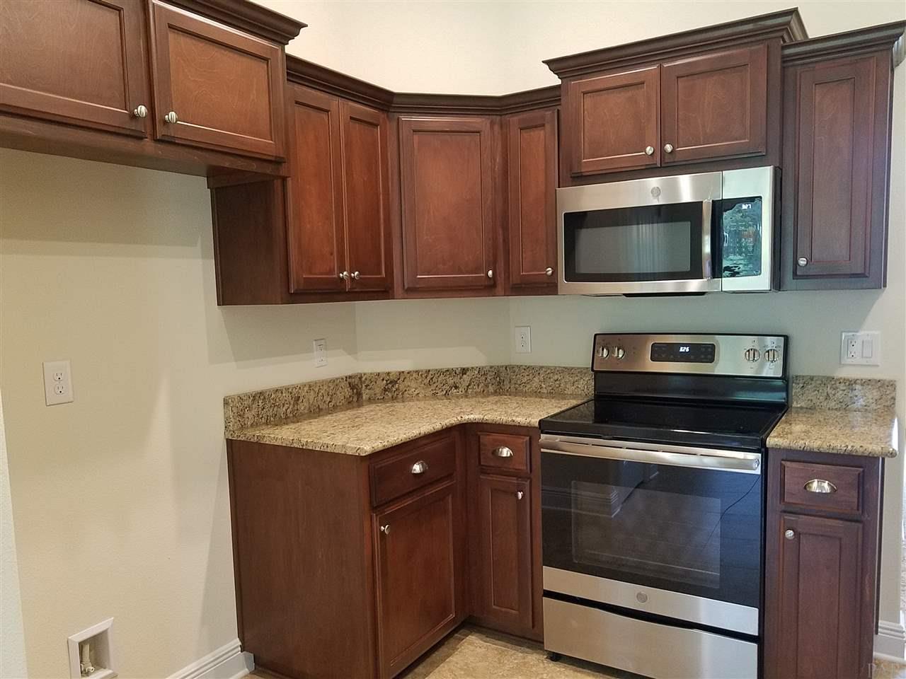 1439 Promenade Loop Cantonment, FL 32533 - Photo 21 of 36 Quality Stainless steel GE appliances